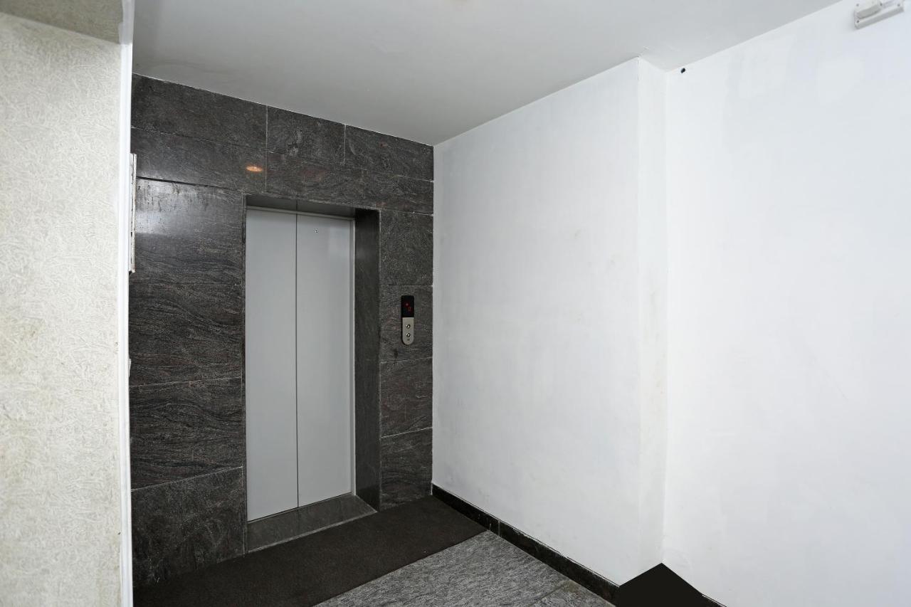Airport Hotel Ambrosia New Delhi Exterior foto