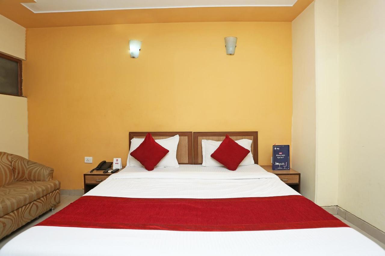 Airport Hotel Ambrosia New Delhi Exterior foto
