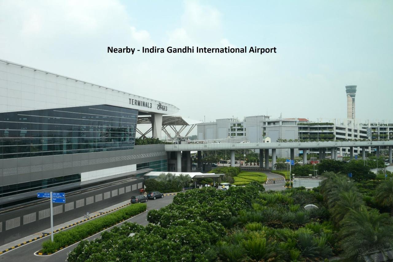 Airport Hotel Ambrosia New Delhi Exterior foto