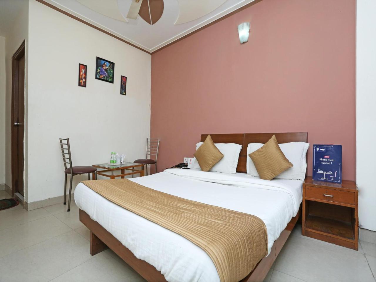 Airport Hotel Ambrosia New Delhi Exterior foto