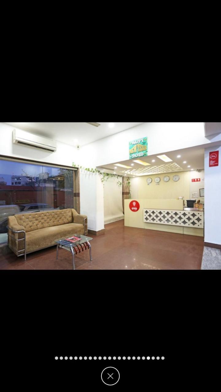 Airport Hotel Ambrosia New Delhi Exterior foto