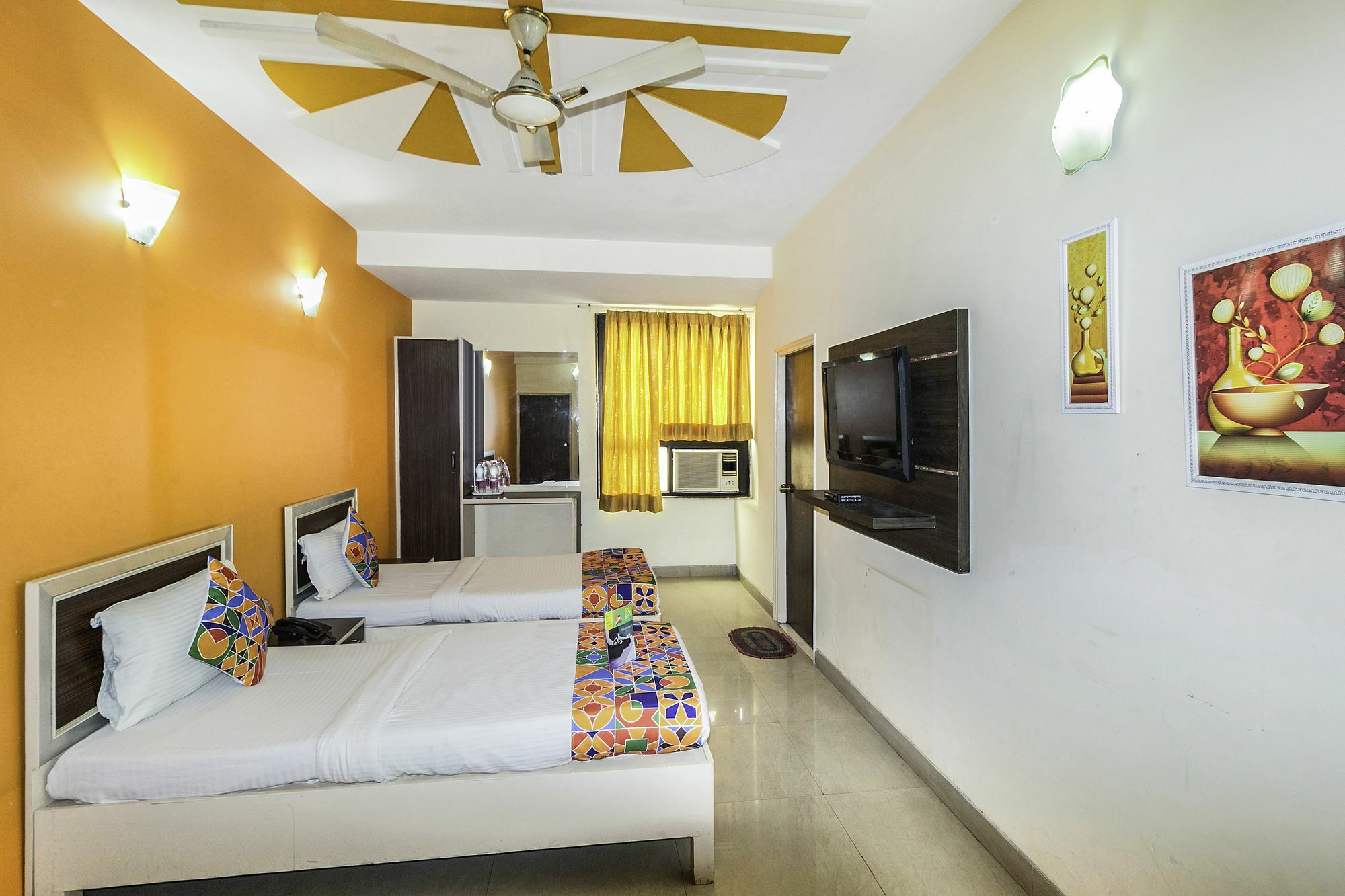 Airport Hotel Ambrosia New Delhi Exterior foto