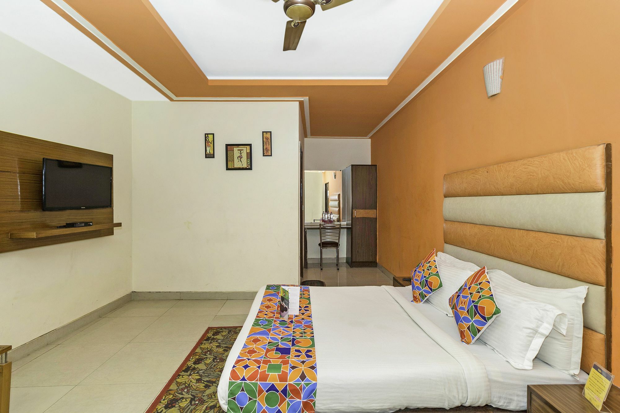 Airport Hotel Ambrosia New Delhi Exterior foto